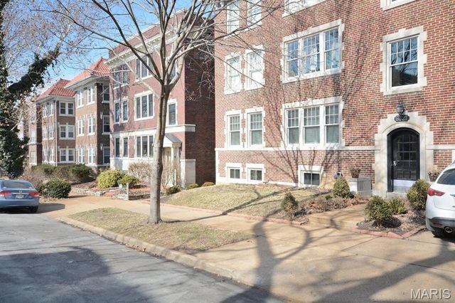 6321 Southwood 4, Clayton, MO 63105