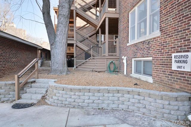 6321 Southwood 4, Clayton, MO 63105