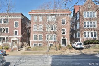 6321 Southwood 4, Clayton, MO 63105