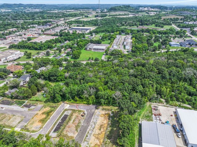 3047 Hillside Rd, Nashville, TN 37207