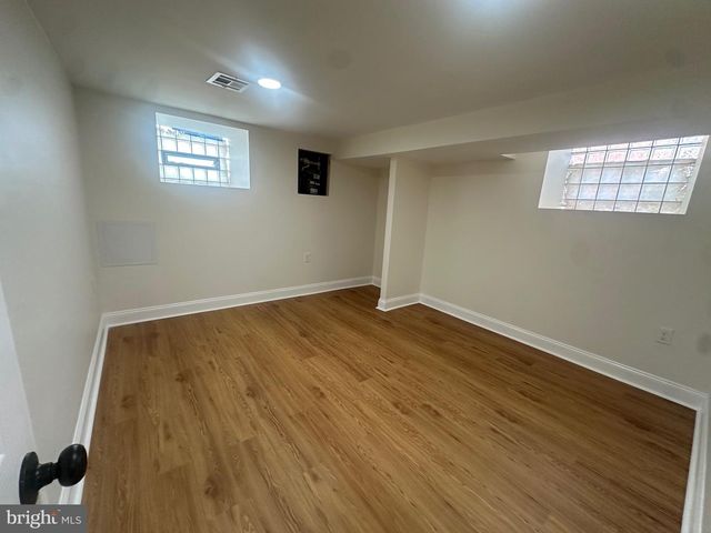 7535 TABOR AVE, Philadelphia, PA 19111