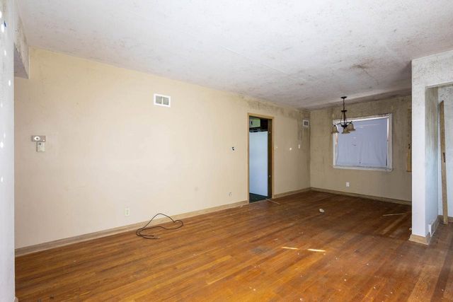 7524 W Medford AVENUE, Milwaukee, WI 53218