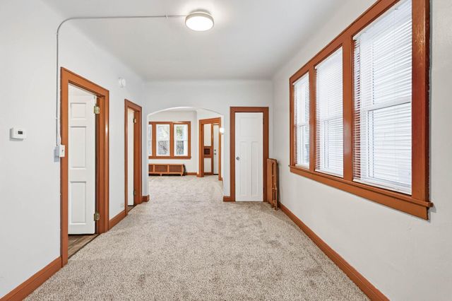 694 Desoto Street, Saint Paul, MN 55130