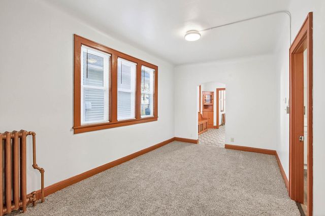 694 Desoto Street, Saint Paul, MN 55130