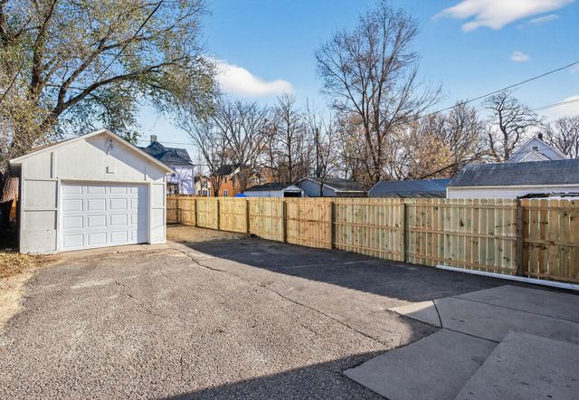 694 Desoto Street, Saint Paul, MN 55130