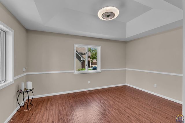 3725 SW Kings Forest RD, Topeka, KS 66610