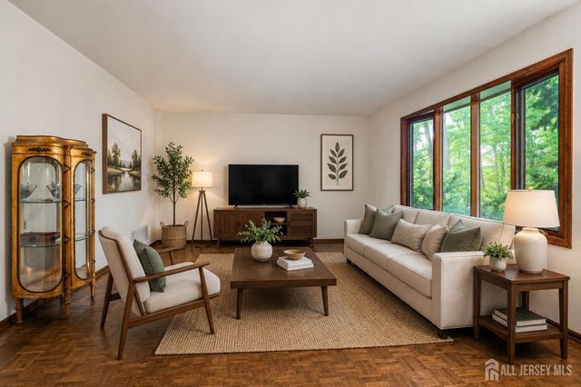 25 Dunston Drive, East Brunswick, NJ 08816