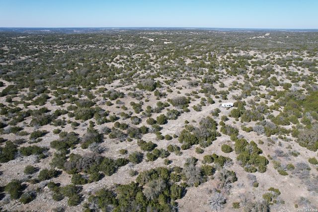 498 Sd 45330, Rocksprings, TX 78880