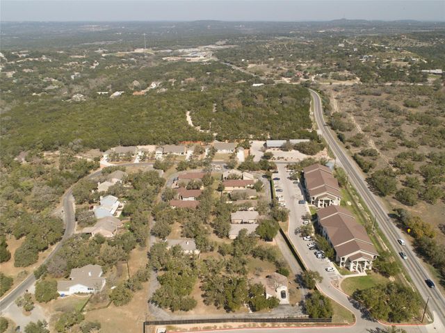 5 Villa Meadow W, Wimberley, TX 78676