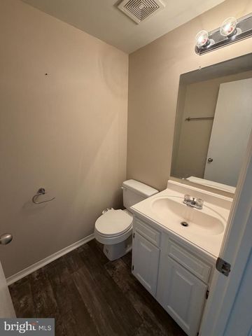 5404 DORAL DR, Wilmington, DE 19808