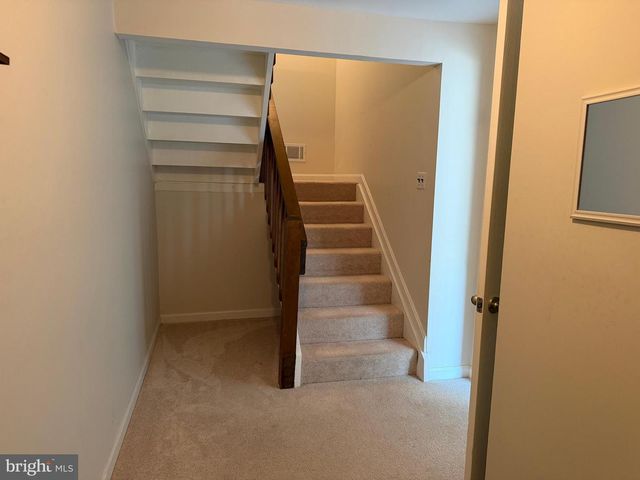 5404 DORAL DR, Wilmington, DE 19808