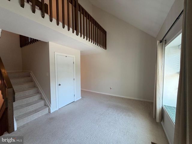 5404 DORAL DR, Wilmington, DE 19808
