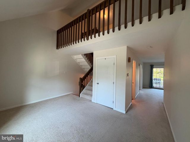 5404 DORAL DR, Wilmington, DE 19808