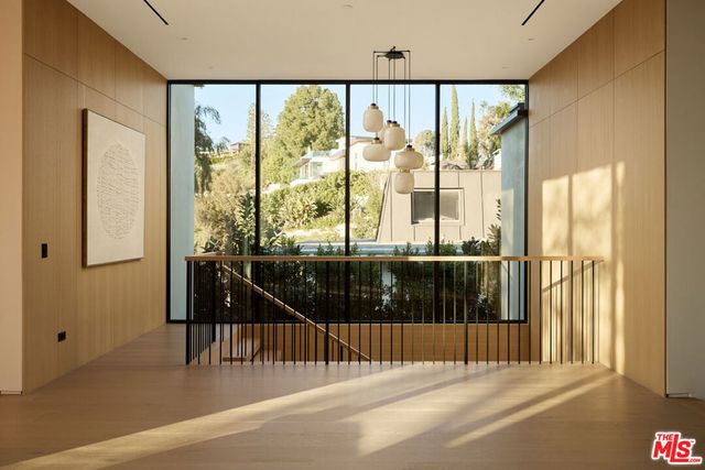 1149 Linda Flora Drive, Los Angeles, CA 90049