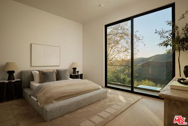 1149 Linda Flora Drive, Los Angeles, CA 90049