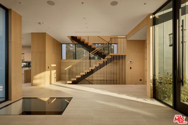 1149 Linda Flora Drive, Los Angeles, CA 90049