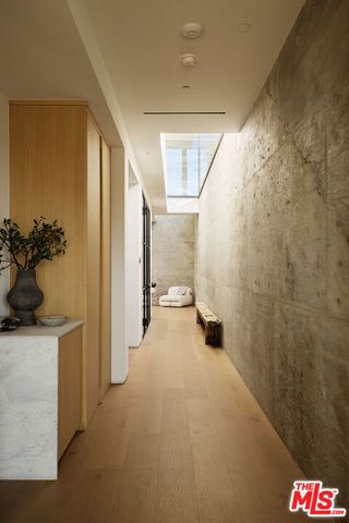 1149 Linda Flora Drive, Los Angeles, CA 90049