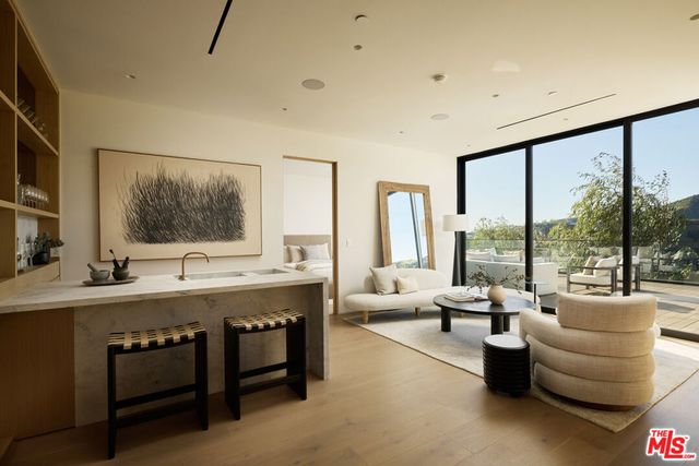 1149 Linda Flora Drive, Los Angeles, CA 90049