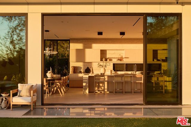 1149 Linda Flora Drive, Los Angeles, CA 90049