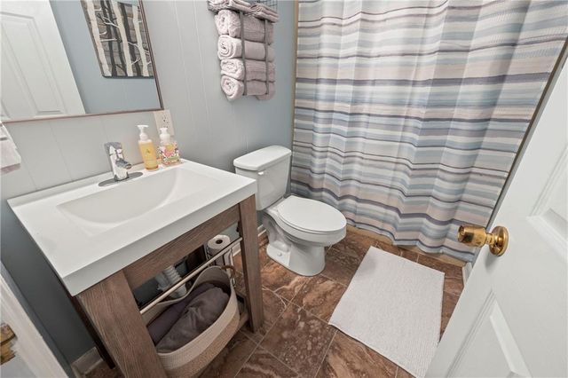 1561 Indian Woods Drive, Greensboro, GA 30642