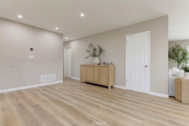 13808 Shablow Avenue, Sylmar, CA 91342
