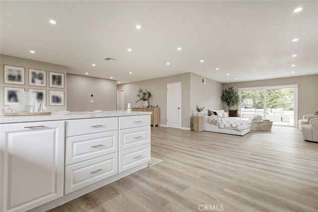 13808 Shablow Avenue, Sylmar, CA 91342