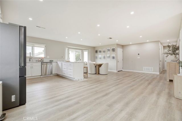 13808 Shablow Avenue, Sylmar, CA 91342