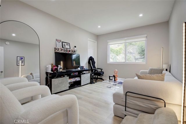 13808 Shablow Avenue, Sylmar, CA 91342