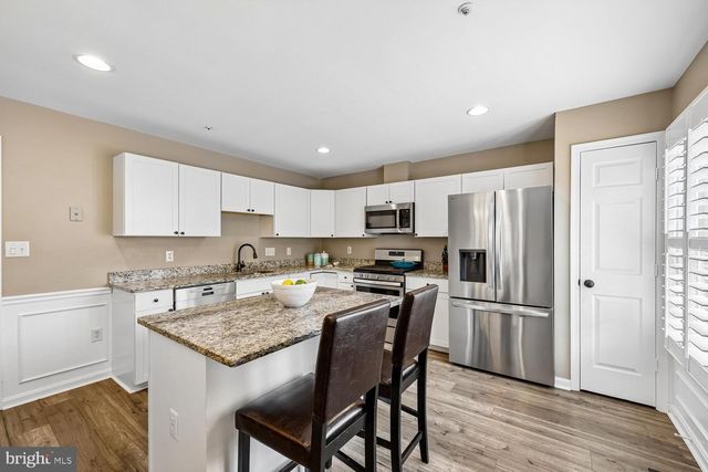 211 RIDGEPOINT PL, Gaithersburg, MD 20878