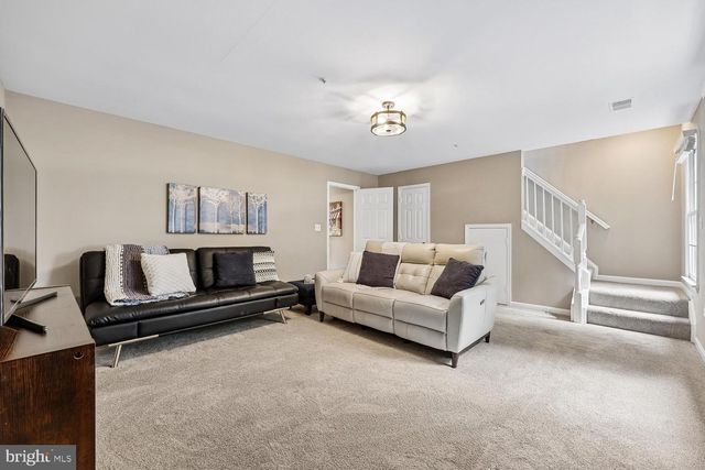 211 RIDGEPOINT PL, Gaithersburg, MD 20878