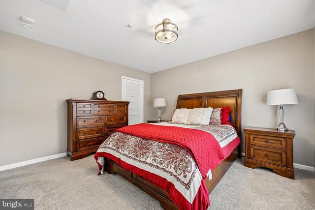 211 RIDGEPOINT PL, Gaithersburg, MD 20878