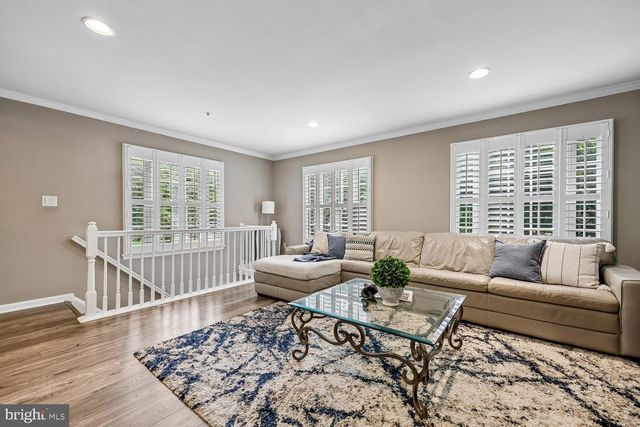 211 RIDGEPOINT PL, Gaithersburg, MD 20878