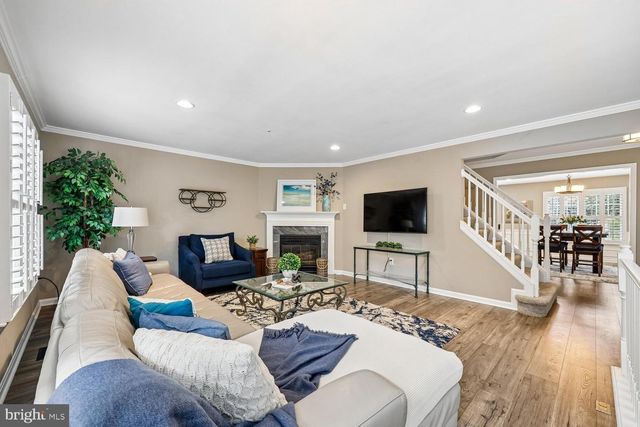 211 RIDGEPOINT PL, Gaithersburg, MD 20878