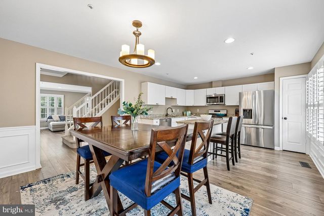 211 RIDGEPOINT PL, Gaithersburg, MD 20878