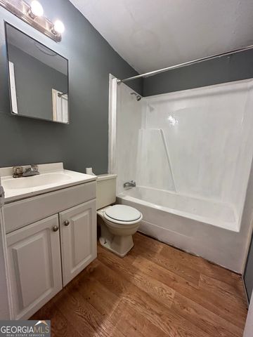 100 Greenview Drive, Mcdonough, GA 30253