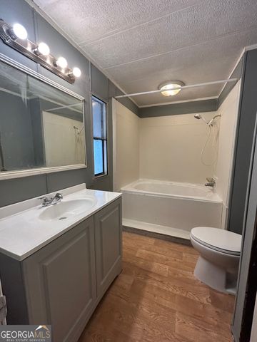 100 Greenview Drive, Mcdonough, GA 30253