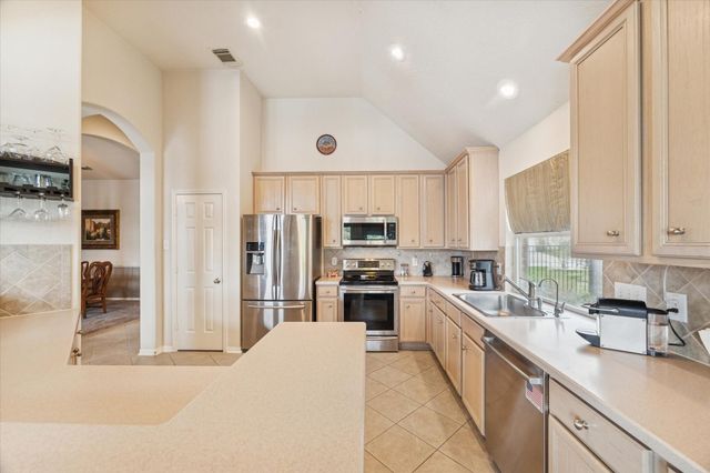 5826 Horseshoe Falls, Missouri City, TX 77459