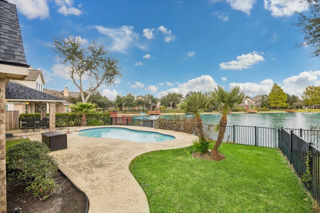 5826 Horseshoe Falls, Missouri City, TX 77459