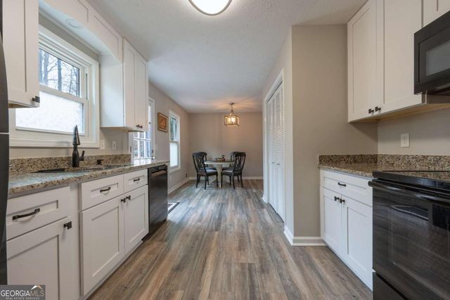 905 Lebanon Place, Woodstock, GA 30188