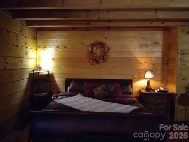 1694 Humpback Mountain Road, Spruce Pine, NC 28777