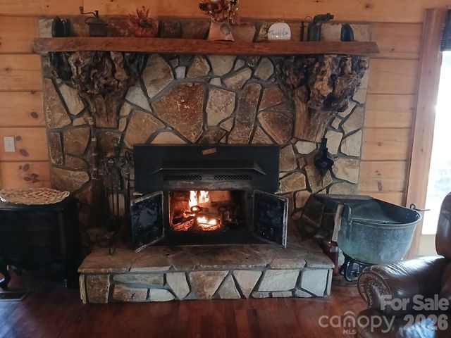 1694 Humpback Mountain Road, Spruce Pine, NC 28777