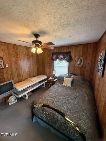 159 Mountain House Circle, Coeburn, VA 24230