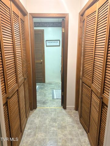 159 Mountain House Circle, Coeburn, VA 24230