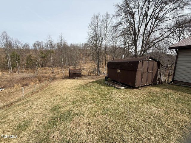 159 Mountain House Circle, Coeburn, VA 24230