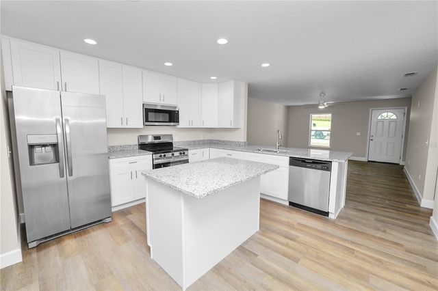 617 W CRAWFORD STREET, Lakeland, FL 33805