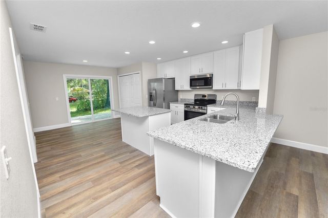 617 W CRAWFORD STREET, Lakeland, FL 33805
