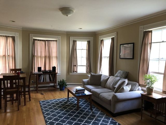 31 Auburn 1, Newton, MA 02465