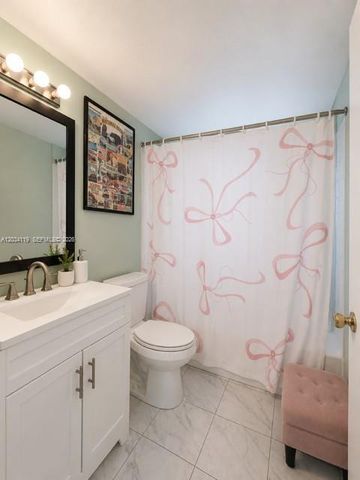 1800 NW 119th Street 104, Miami, FL 33167