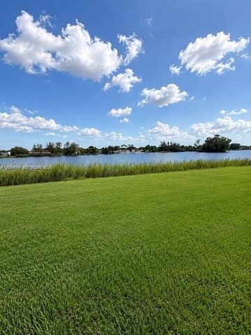 1800 NW 119th Street 104, Miami, FL 33167