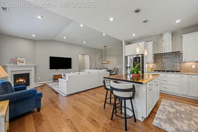 48762 Rockview Road, Novi, MI 48374